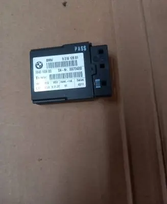 BMW 3 E92 E93 Seat belt adjustment motor 9216128