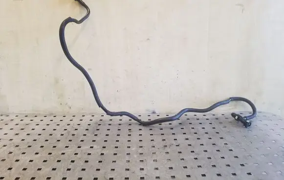 Nissan Juke I F15 Fuel line/pipe/hose 