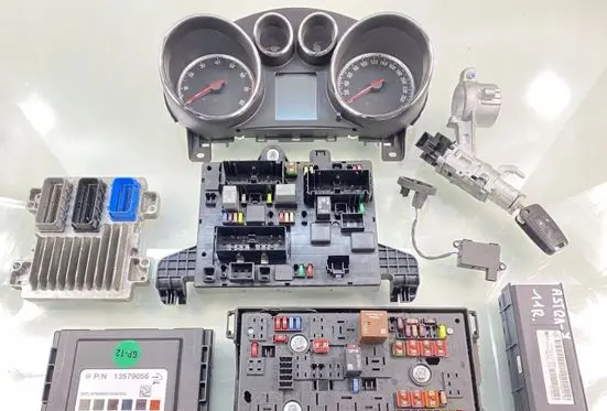 Opel Astra J Other control units/modules