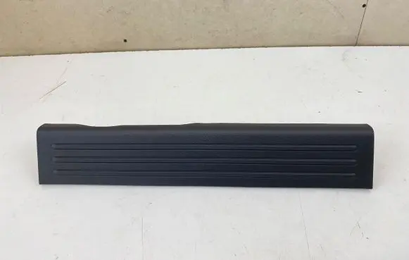 (B) pillar trim (bottom)