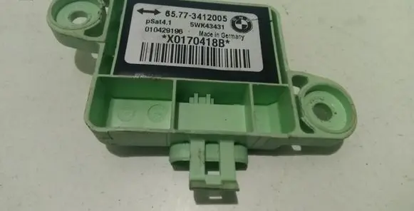 BMW X3 E83 Airbag deployment crash/impact sensor 65773412005 5WK43431