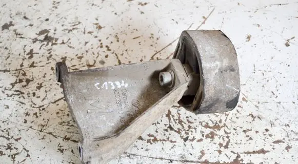 Audi A4 S4 B6 8E 8H Gearbox mounting bracket 8D0399113AB