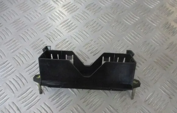 Ford Mondeo Mk III Battery bracket 