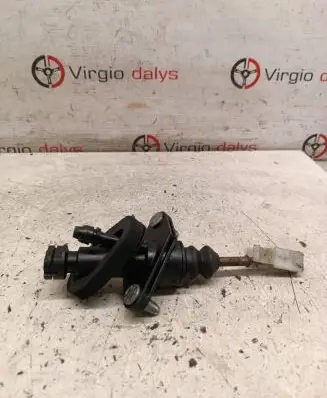 Opel Corsa C Clutch master cylinder 9126230