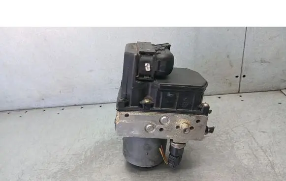 Volkswagen PASSAT B5.5 ABS Pump 4B0614517G