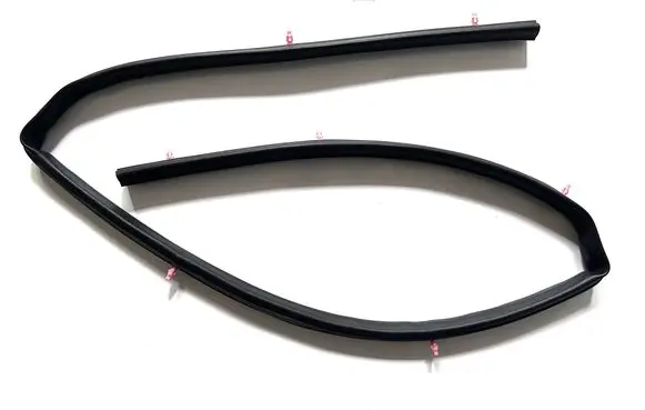 Nissan X-Trail T32 Engine compartment rubber 668304BA0A