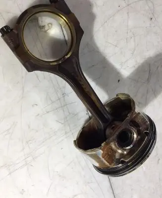 Volvo XC90 Piston K0F00C