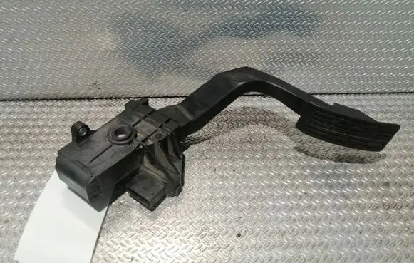 Peugeot Boxer Accelerator throttle pedal 1369473080