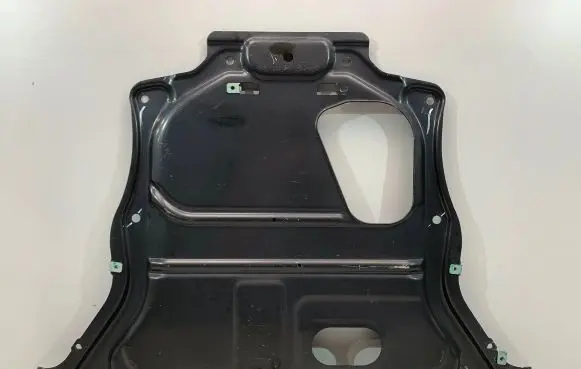 BMW 2 F22 F23 Engine splash shield/under tray 6860952