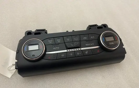Ford Kuga III Climate control unit LJ6T18C612HC