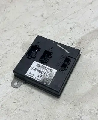 Mercedes-Benz E W211 Comfort/convenience module 2115452132