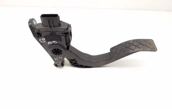 Audi A5 8T 8F Accelerator throttle pedal 8K1723523