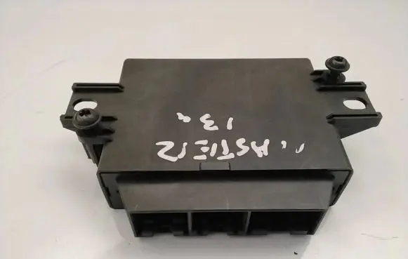 Renault Master III Parking PDC control unit/module 8201015177 604184