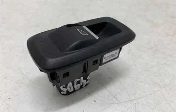 Ford Ecosport Electric window control switch EN1514529BA 10121556