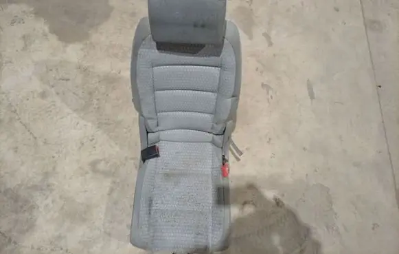 Volkswagen Touran I Rear seat 
