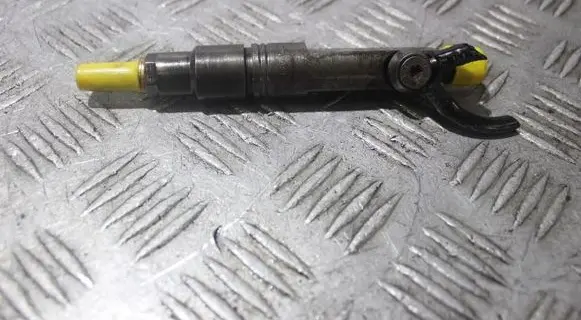 Volvo S80 Fuel injector 0432193616