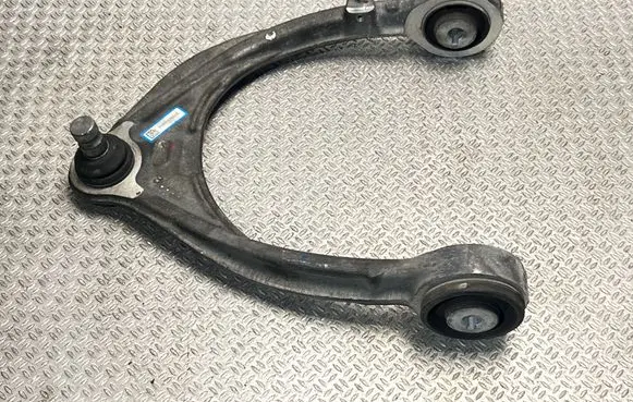 Jeep Grand Cherokee WL Front upper control arm/wishbone P68375788AC