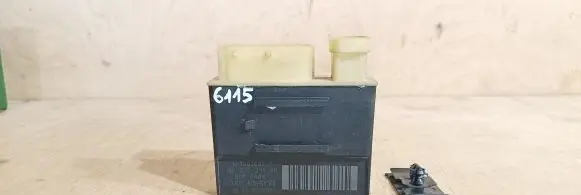 Citroen C5 Coolant fan relay 9652021180 018010951