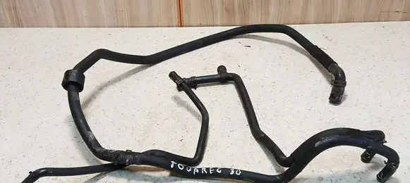 Engine coolant pipe/hose