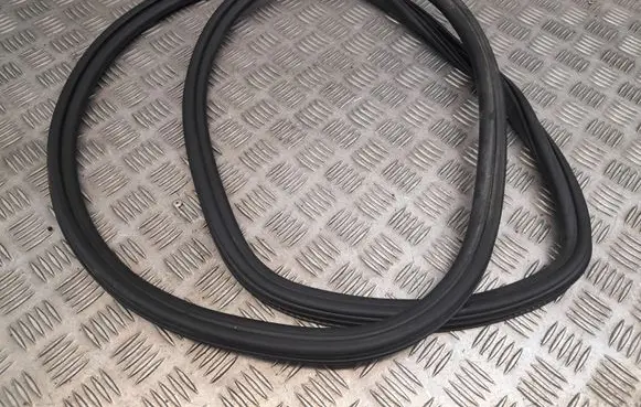 Audi A4 S4 B8 8K Rear door rubber seal (on body) 8K5833721G