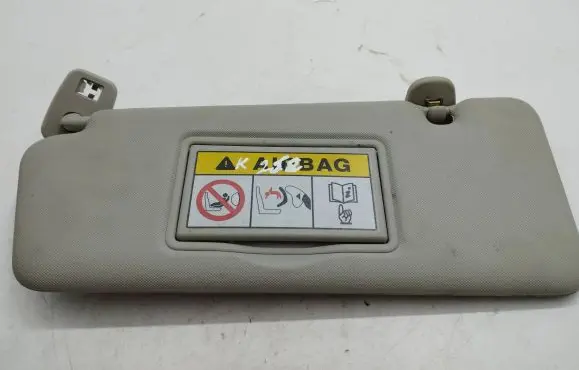 Renault Clio IV Sun visor