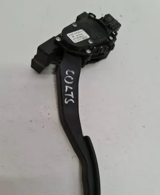 Mitsubishi Colt Accelerator throttle pedal 6PV00886600 125792 A4543000301