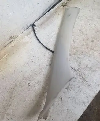Toyota Avensis T250 (A) pillar trim