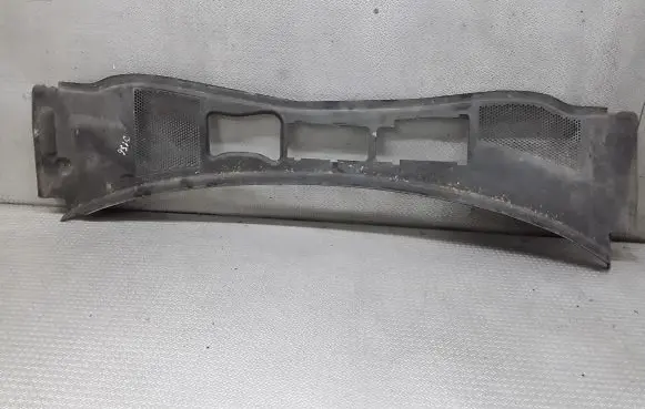 Skoda Superb B5 (3U) Wiper trim