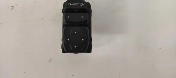 Hyundai Kona I Fog light switch 3K5480-1000