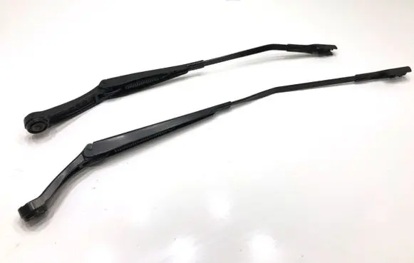 Audi Q3 F3 Front wiper blade arm 