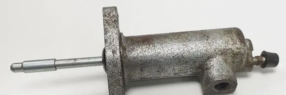 Mercedes-Benz 190 W201 Clutch slave cylinder 