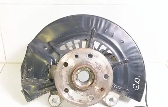 Toyota bZ4X Rear wheel hub spindle/knuckle 895424090