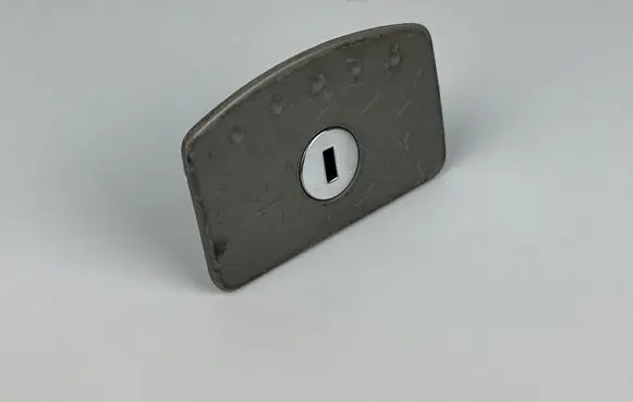 Volkswagen New Beetle Glove box lock 1C1880882A