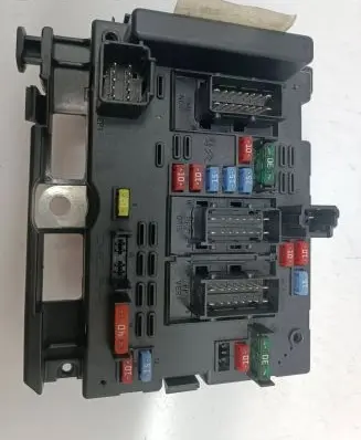 Peugeot 206+ BSM Control unit 9657608780 BSMB3