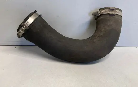 Audi A4 S4 B8 8K Intercooler hose/pipe 8K0145709H
