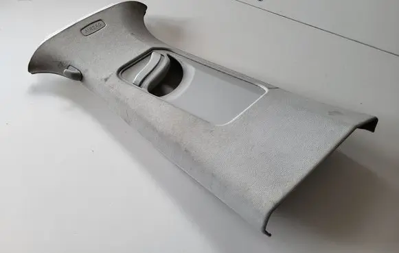 Skoda Superb B8 (3V) Seat belt trim 