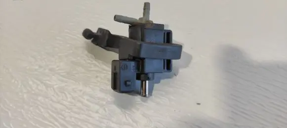 Peugeot 607 Turbo solenoid valve 70058501 04T279