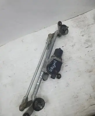Renault Kadjar Front wiper linkage and motor 6819