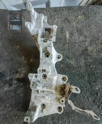 Dodge Journey Generator/alternator bracket 03G903143