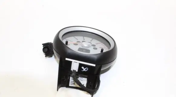 Mini One - Cooper Clubman R55 Speedometer (instrument cluster) 9201393