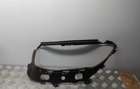 Mercedes-Benz C W203 Under headlight/headlamp trim 234101