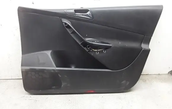 Volkswagen PASSAT B6 Front door card panel trim 3C1867012