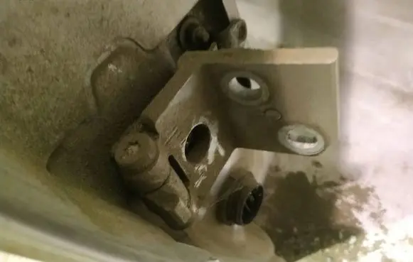 Rear door lower hinge