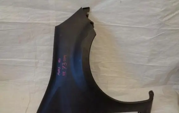 Renault Modus Fender 7701475516
