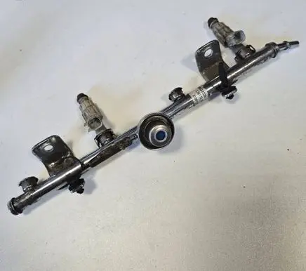 Ford Mondeo Mk III Fuel main line pipe 4m8g9d280aa