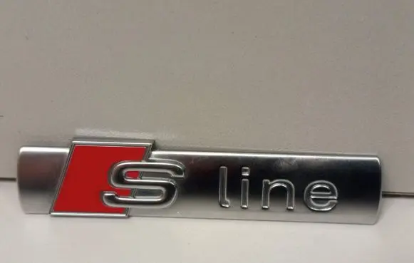 Audi Q3 8U Manufacturers badge/model letters 8N0853601A