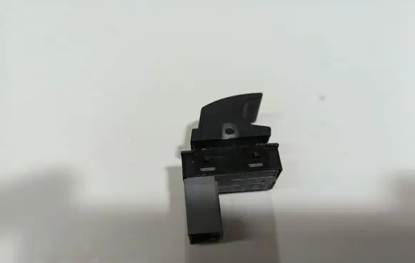 Volkswagen Jetta V Electric window control switch 7L69598558