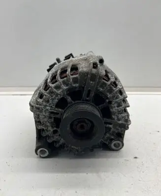 BMW X3 F25 Generator/alternator 8515754 2613702A 131221A