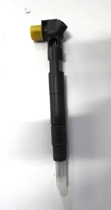 Mercedes-Benz E C207 W207 Fuel injector A6510702887