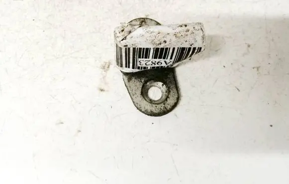 Fiat Punto (188) Front door lock loop/hook striker 